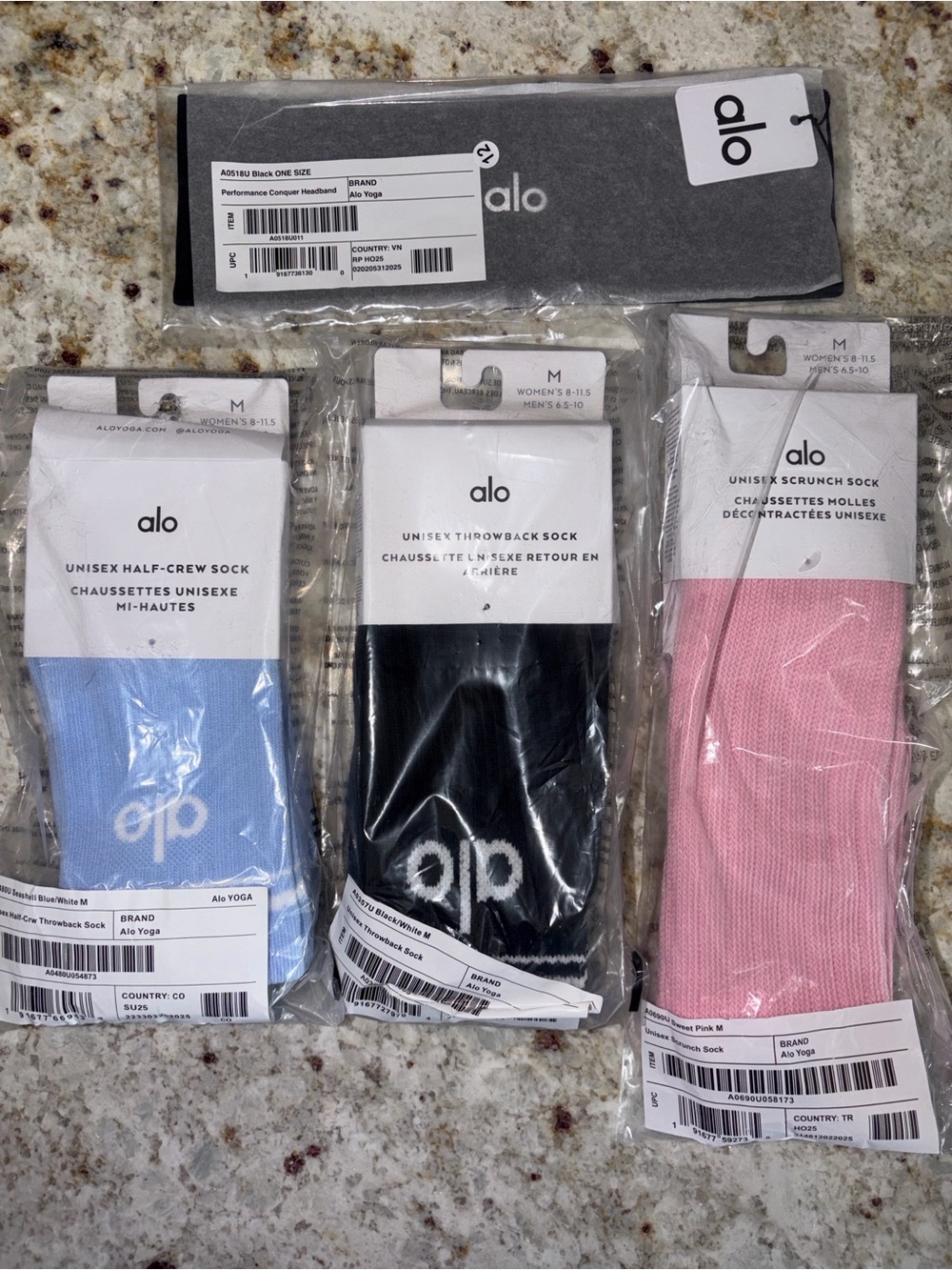ALO Yoga Conquer Headband w/ Unisex Sock Trio — Light Blue, Black & Pink